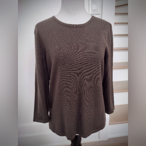 Like New W's Medium Doncaster Sport Dark Olive Green 3/4 Sleeve Blouse 80% Silk - Picture 2 of 12